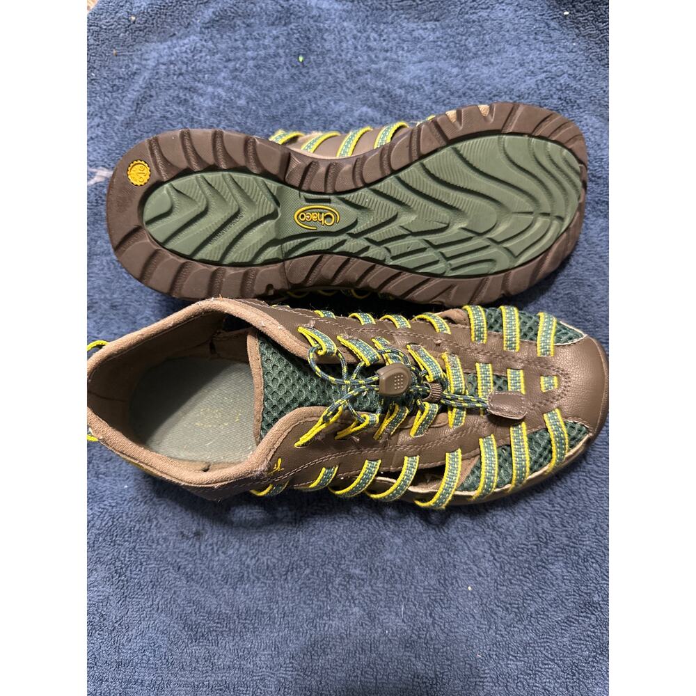 Chaco Outcross Evo 2 Women‎ Size 7 Green and yellow Outdoor Hiking Water Sandals